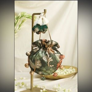 Ozel Bohemian, printed green tassel bag